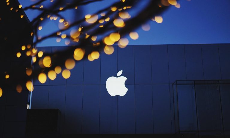 Apple libera iOS 26.0.1 para corrigir falhas no iPhone 17 e atualiza todo o ecossistema